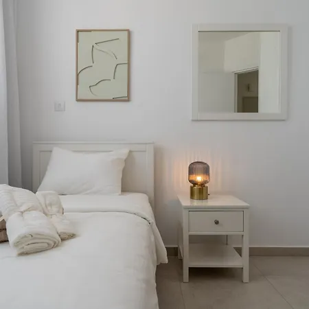 Villa Stylish Poolside At Paphos