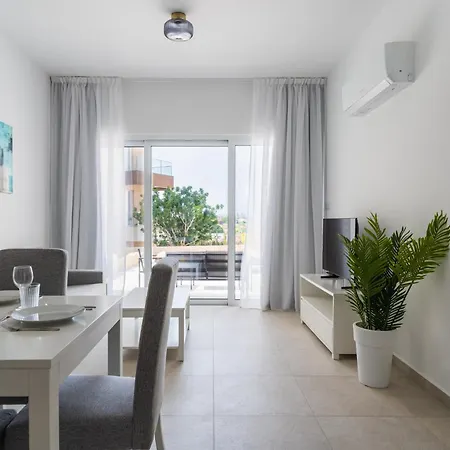 Stylish Poolside At Paphos Villa Klorakas