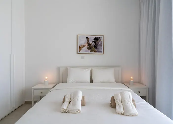 Stylish Poolside At Paphos *